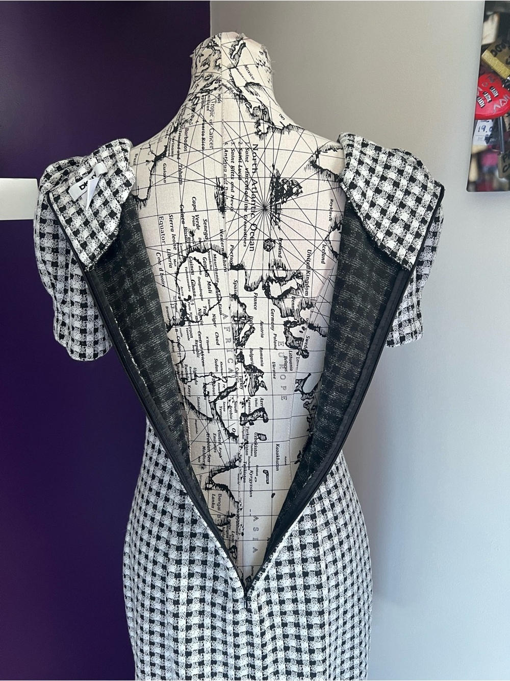 DKNY Black and White Houndstooth/Plaid Dress with Puff Sleeves - Picture 7 of 9